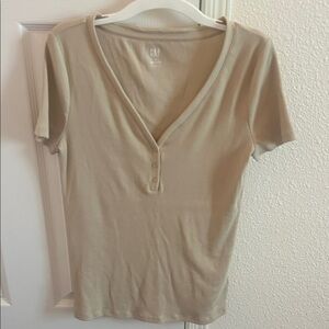 GAP Women's Beige Buttoned V-Neck Tee